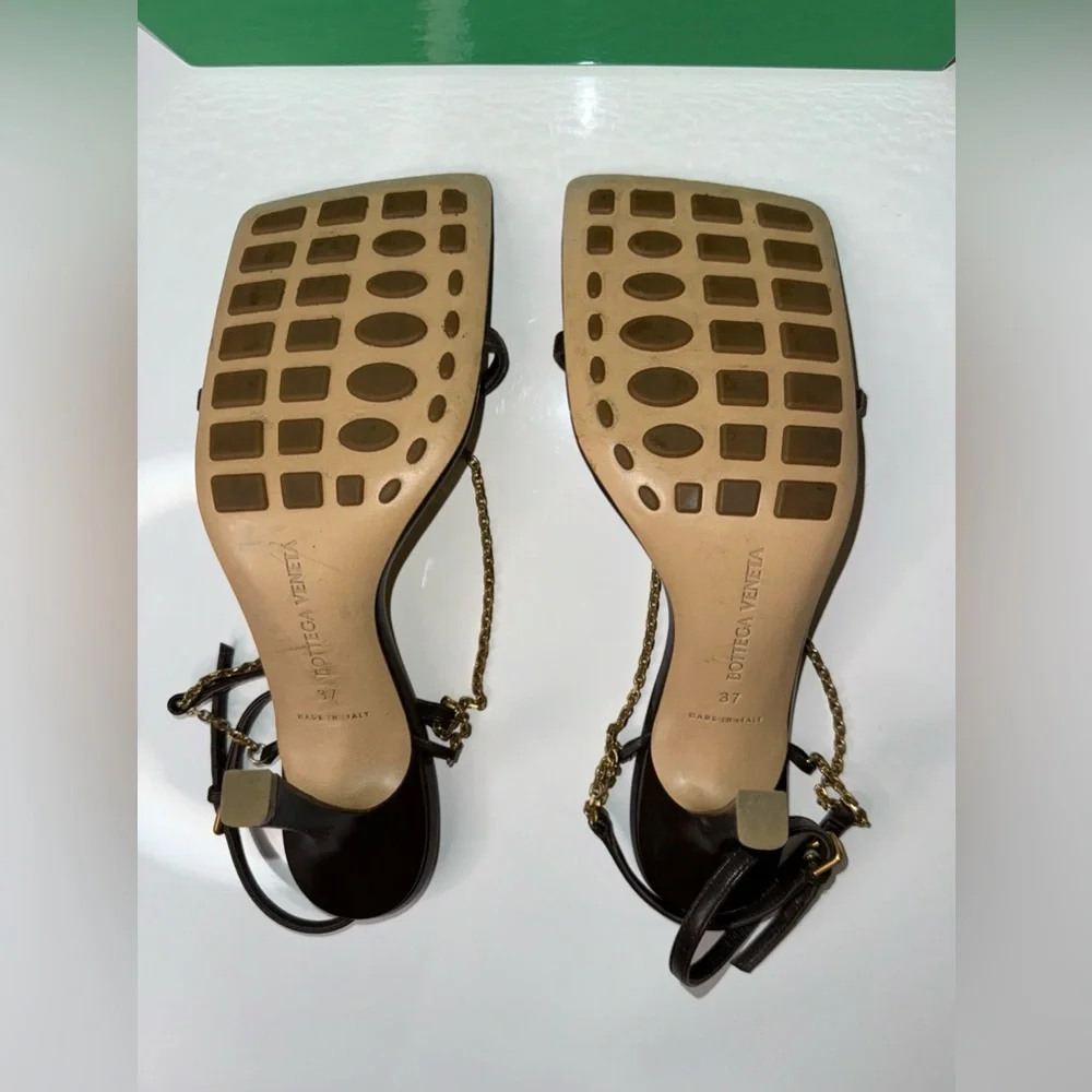 Bottega Veneta - 37 US - Strech Chain Sandals - Brown with Golden Chain - Picture 16 of 17